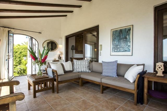 4 slaapkamer Villa voor vakantieverhuur in Puerto, Javea / Xàbia met zwembad garage - € 1.077 (Ref: 3713030)