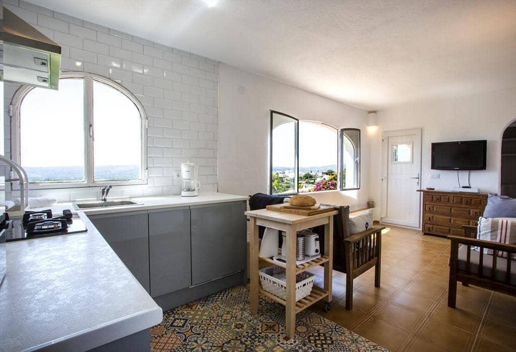 4 slaapkamer Villa voor vakantieverhuur in Javea / Xabia met zwembad garage - € 1.077 (Ref: 3713030)