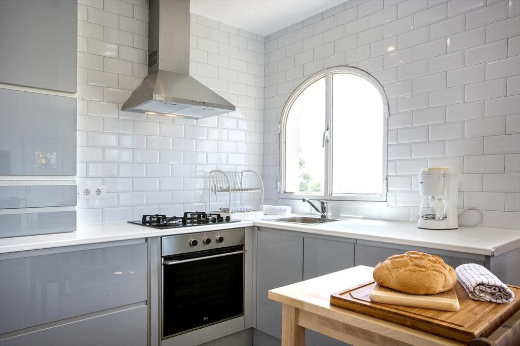 4 slaapkamer Villa voor vakantieverhuur in Javea / Xabia met zwembad garage - € 1.077 (Ref: 3713030)