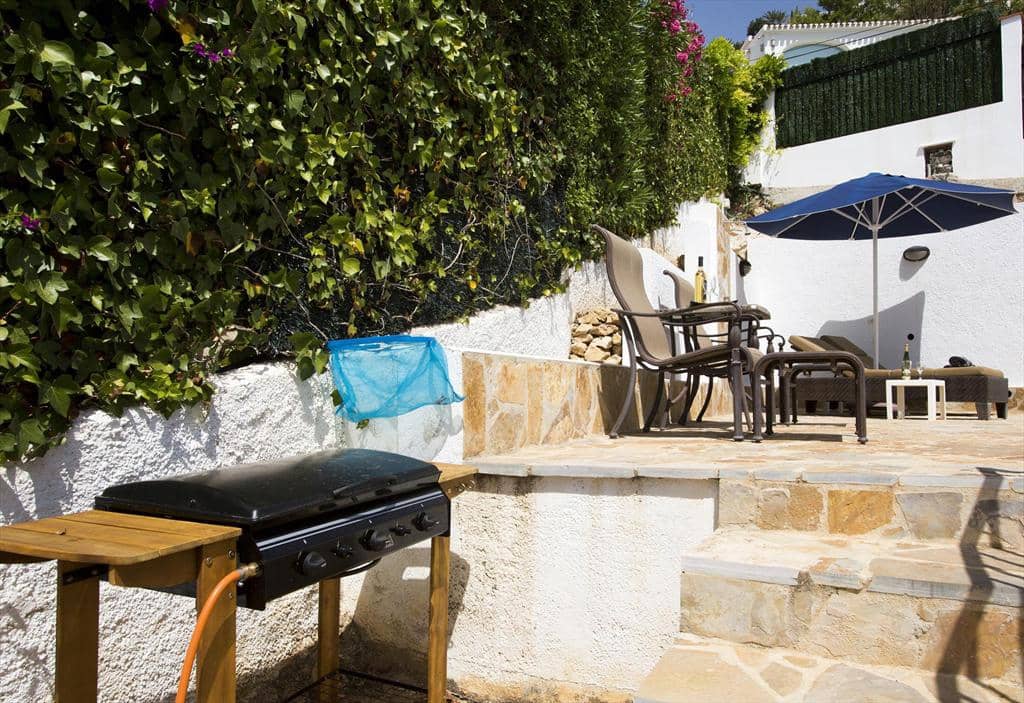 4 slaapkamer Villa voor vakantieverhuur in Javea / Xabia met zwembad garage - € 1.077 (Ref: 3713030)