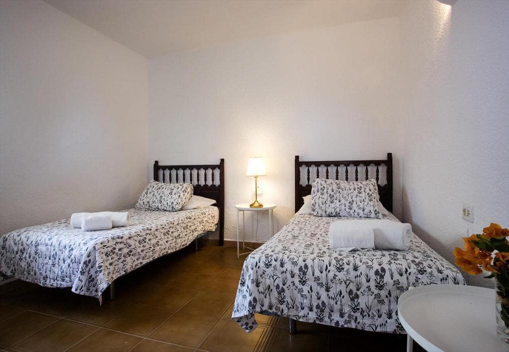 4 slaapkamer Villa voor vakantieverhuur in Javea / Xabia met zwembad garage - € 1.077 (Ref: 3713030)