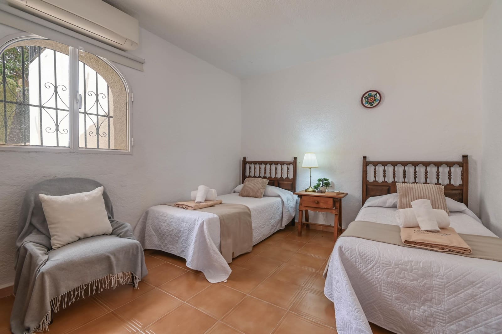 4 bedroom Villa for holiday rental in Javea / Xabia with pool garage - € 1,077 (Ref: 3713030)