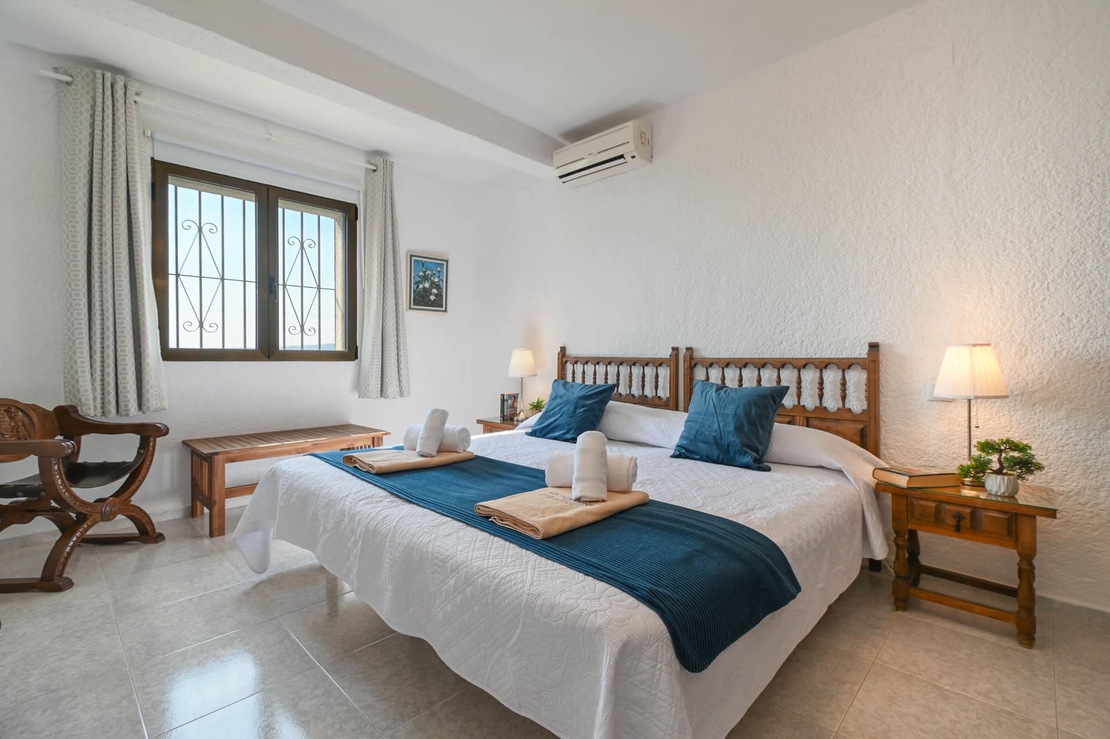 4 bedroom Villa for holiday rental in Javea / Xabia with pool garage - € 1,077 (Ref: 3713030)