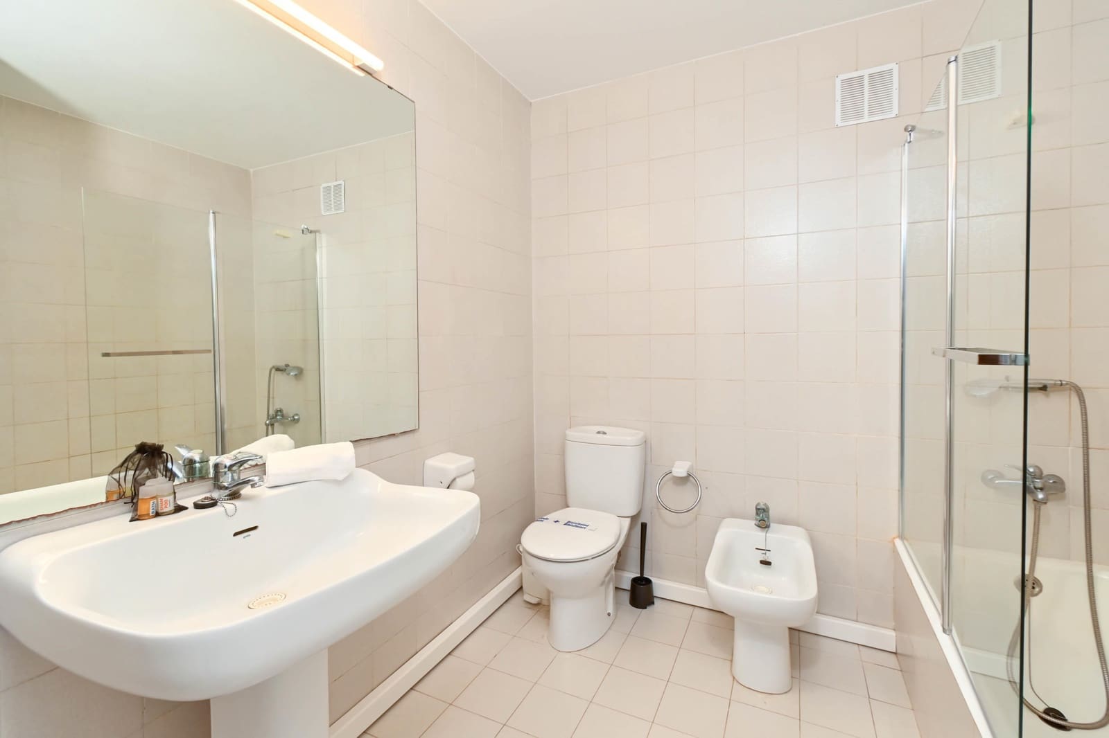 3 slaapkamer Appartement voor vakantieverhuur in Javea / Xabia met zwembad garage - € 483 (Ref: 3713037)