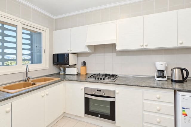 3 makuuhuone Huoneisto lomavuokrausta paikassa Arenal, Javea / Xàbia mukana uima-altaan 
autotalli - 545 € (Ref: 3713037)