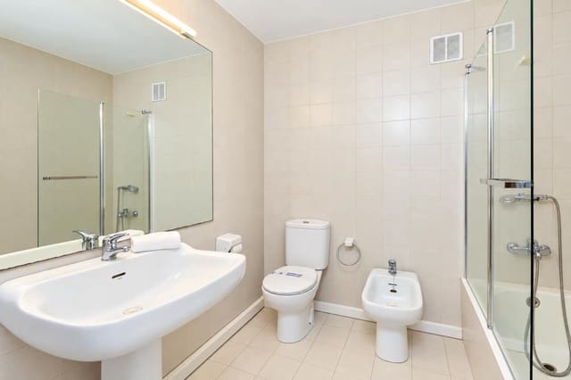 3 makuuhuone Huoneisto lomavuokrausta paikassa Arenal, Javea / Xàbia mukana uima-altaan 
autotalli - 545 € (Ref: 3713037)
