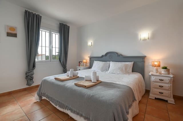 3 soverom Finca/Herregård til salgs i La Granadella  - Costa Nova, Javea / Xàbia med svømmebasseng garasje - € 757 (Ref: 3777693)