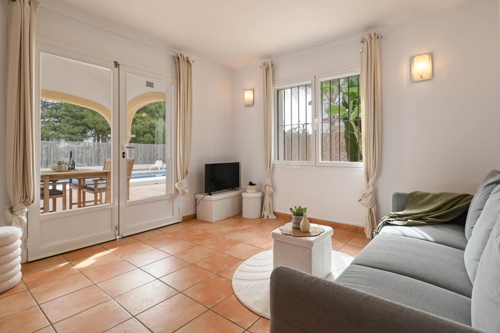 2 bedroom Finca/Country House for holiday rental in Javea / Xabia with pool garage - € 537 (Ref: 3777695)