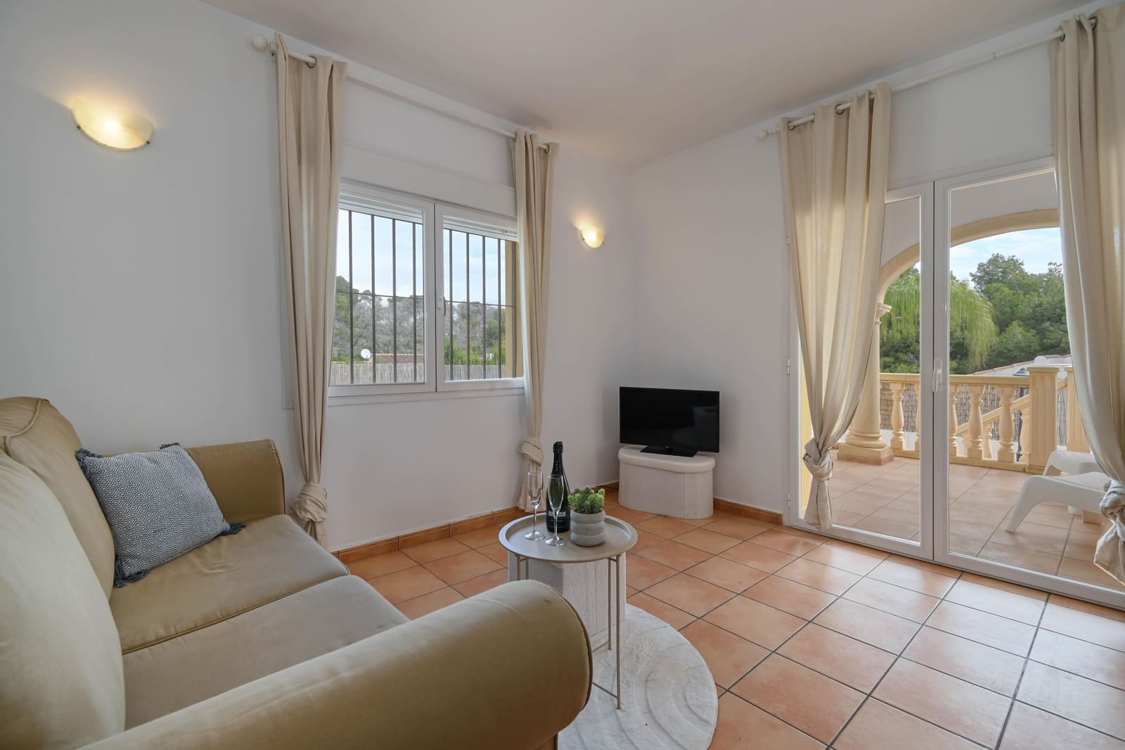 3 bedroom Finca/Country House for holiday rental in Javea / Xabia with pool garage - € 757 (Ref: 3777698)