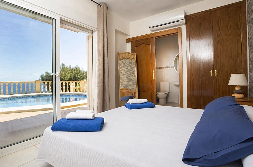 3 quarto Moradia para arrendamento para férias em Javea / Xabia com piscina Garagem - 759 € (Ref: 3799235)