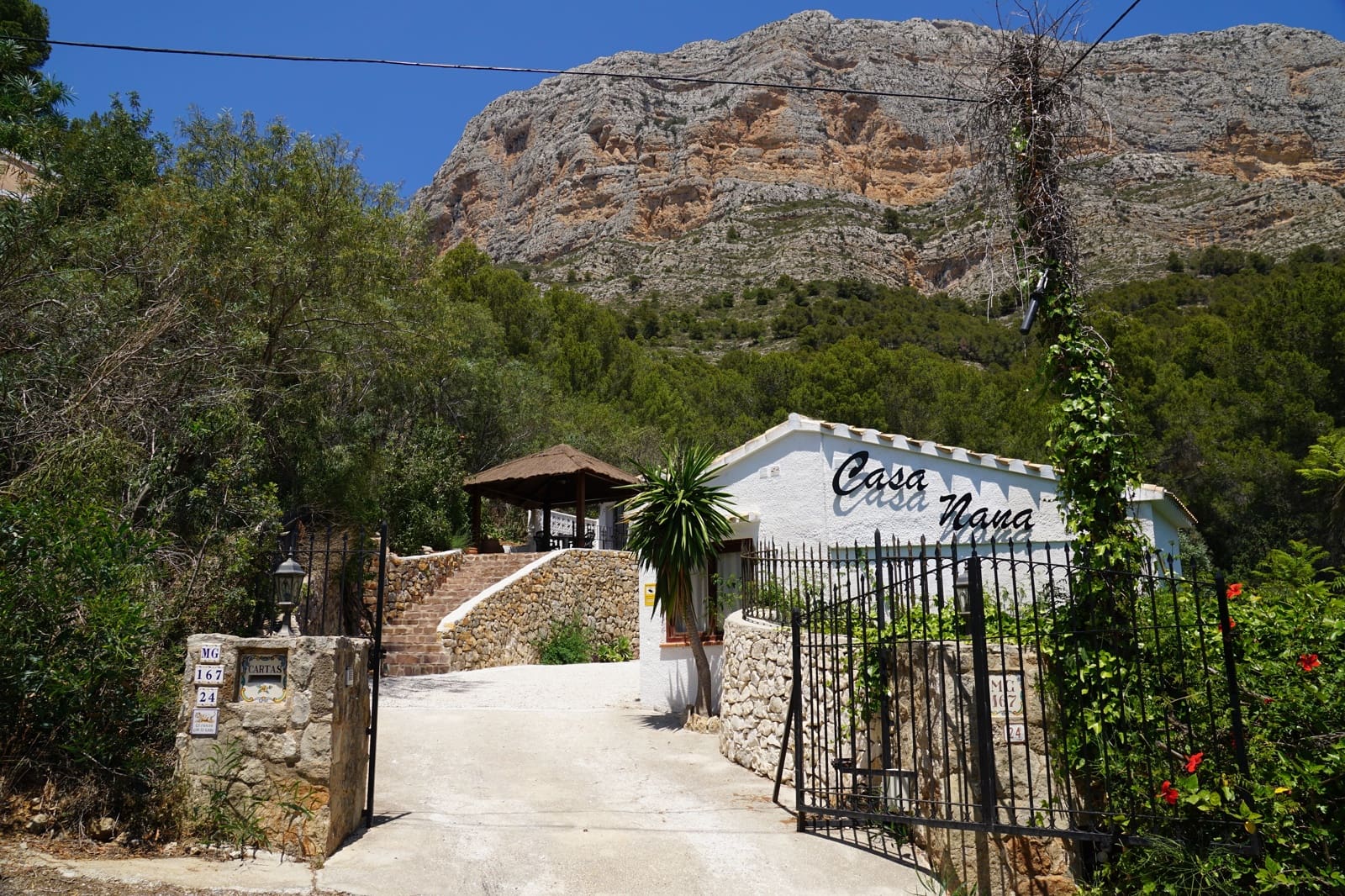 4 makuuhuone Huvila lomavuokrausta paikassa Javea / Xabia mukana uima-altaan 
autotalli - 1 300 € (Ref: 3799237)