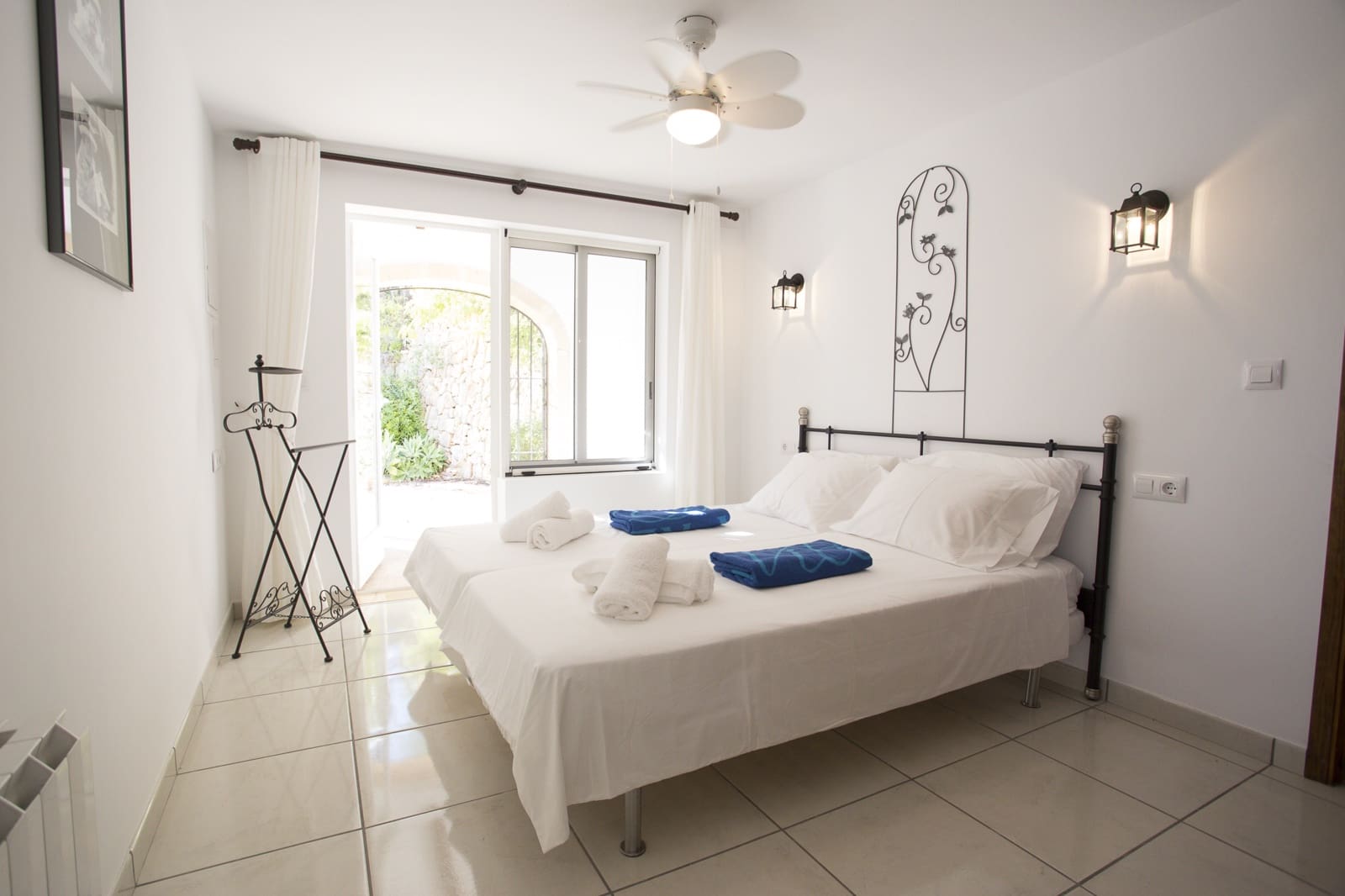 4 bedroom Villa for holiday rental in Javea / Xabia with pool garage - € 1,300 (Ref: 3799237)