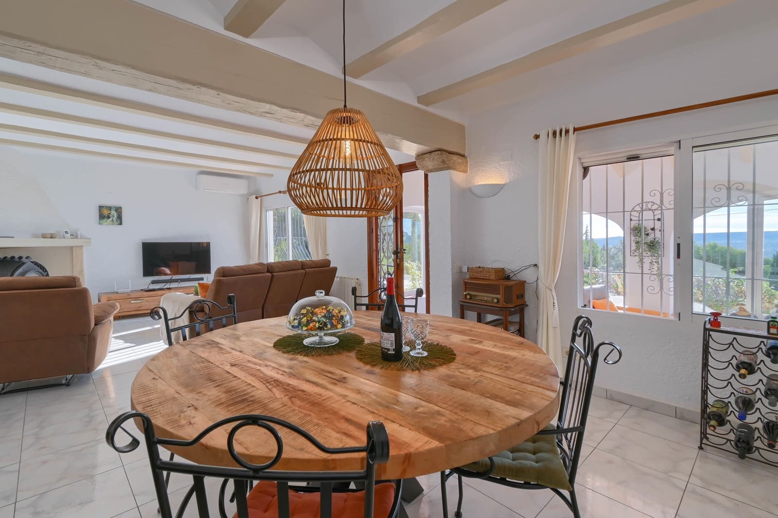 4 bedroom Villa for holiday rental in Javea / Xabia with pool garage - € 1,300 (Ref: 3799237)