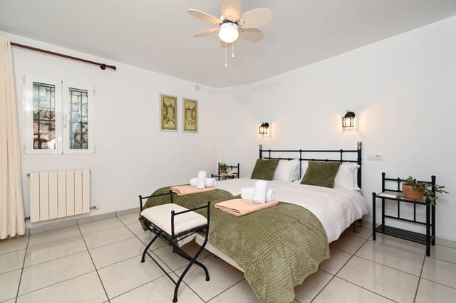 4 makuuhuone Huvila lomavuokrausta paikassa Montgó - Ermita, Javea / Xàbia mukana uima-altaan 
autotalli - 1 300 € (Ref: 3799237)