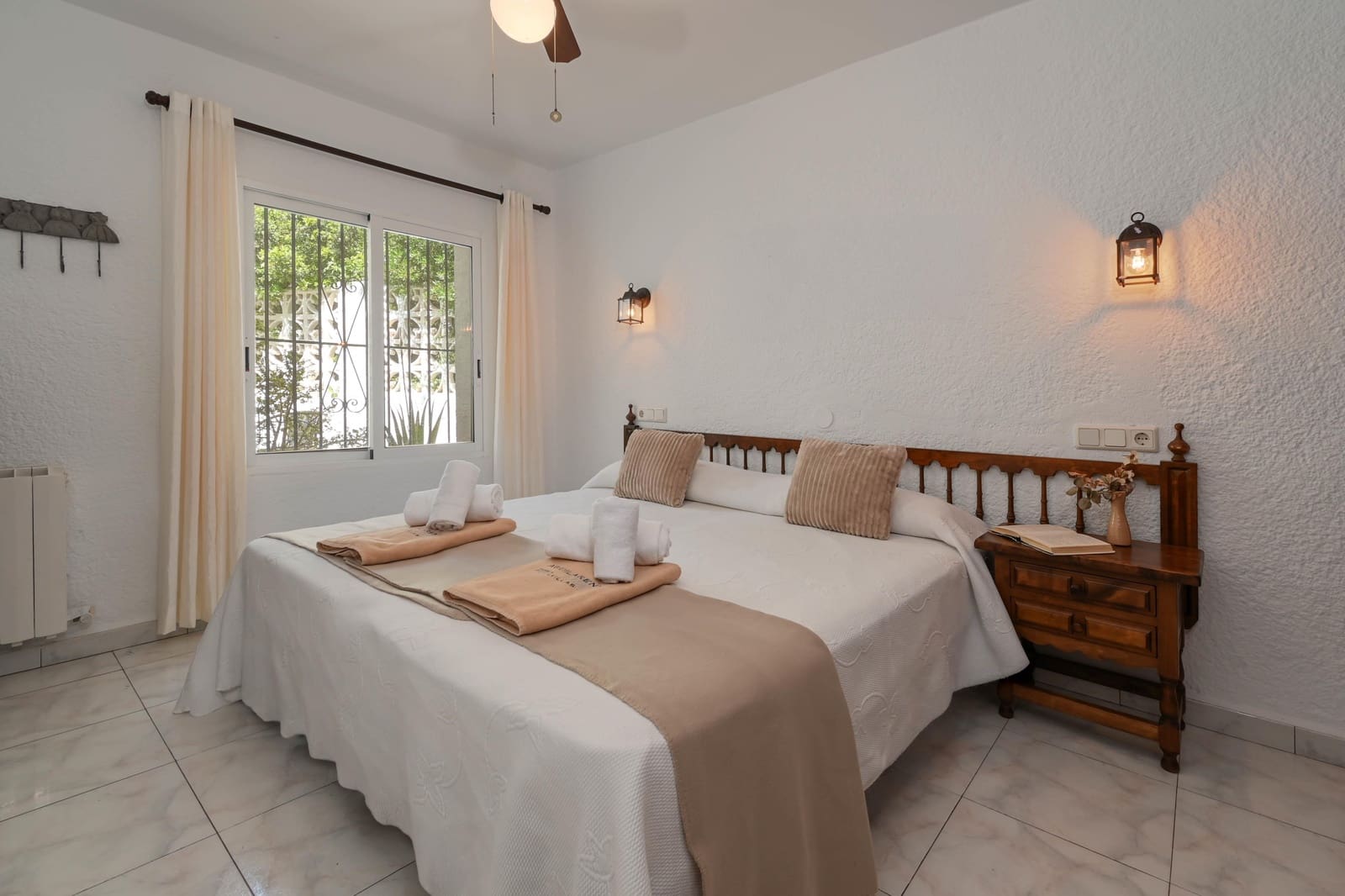 4 sovrum Villa för semesterbostäder i Javea / Xabia med pool garage - 1 300 € (Ref: 3799237)