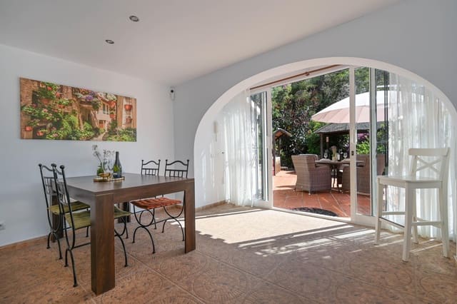 4 makuuhuone Huvila lomavuokrausta paikassa Montgó - Ermita, Javea / Xàbia mukana uima-altaan 
autotalli - 1 300 € (Ref: 3799237)
