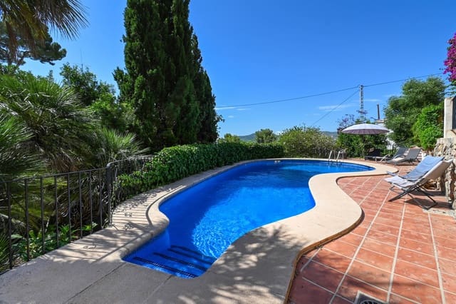 4 makuuhuone Huvila lomavuokrausta paikassa Montgó - Ermita, Javea / Xàbia mukana uima-altaan 
autotalli - 1 300 € (Ref: 3799237)