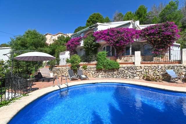 4 makuuhuone Huvila lomavuokrausta paikassa Montgó - Ermita, Javea / Xàbia mukana uima-altaan 
autotalli - 1 300 € (Ref: 3799237)