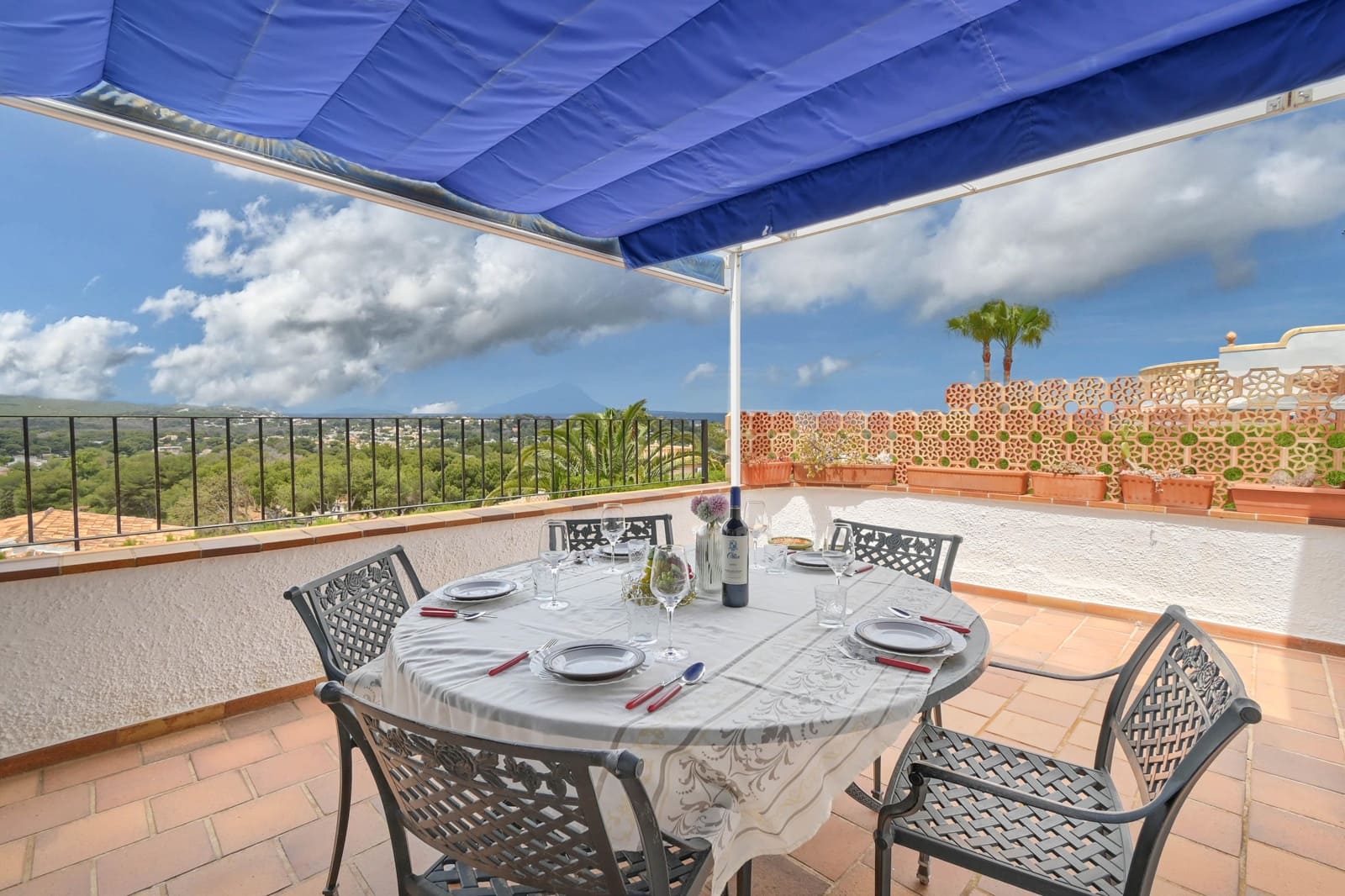 2 Zimmer Ferienvilla in Javea / Xabia mit Pool Garage - 402 € (Ref: 3799250)