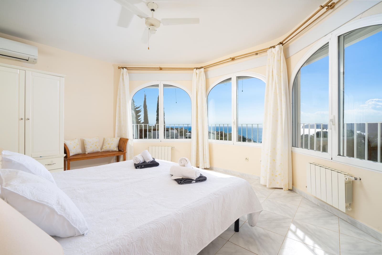 4 Zimmer Ferienvilla in Javea / Xabia mit Pool Garage - 1.516 € (Ref: 3799261)