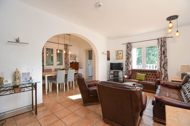 3 bedroom Villa for holiday rental in El Portet - Pla de Mar, Teulada-Moraira with pool - € 527 (Ref: 3799264)