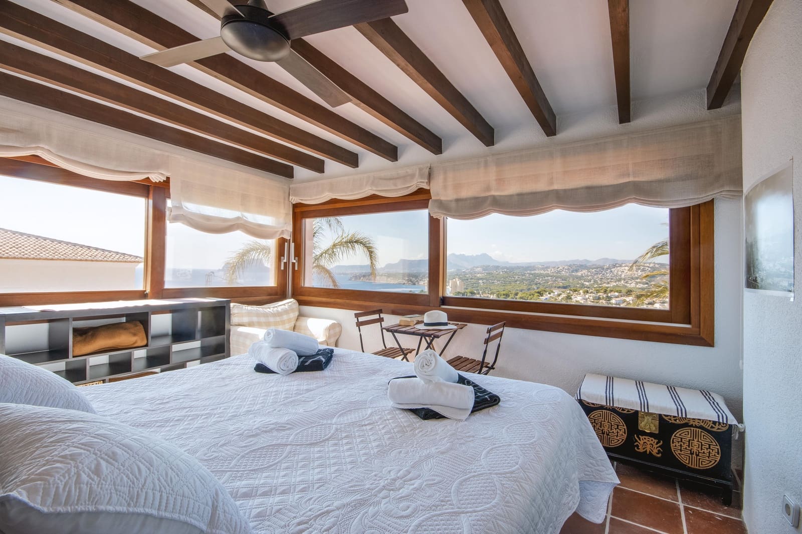 2 slaapkamer Villa voor vakantieverhuur in Moraira met zwembad garage - € 854 (Ref: 3799279)