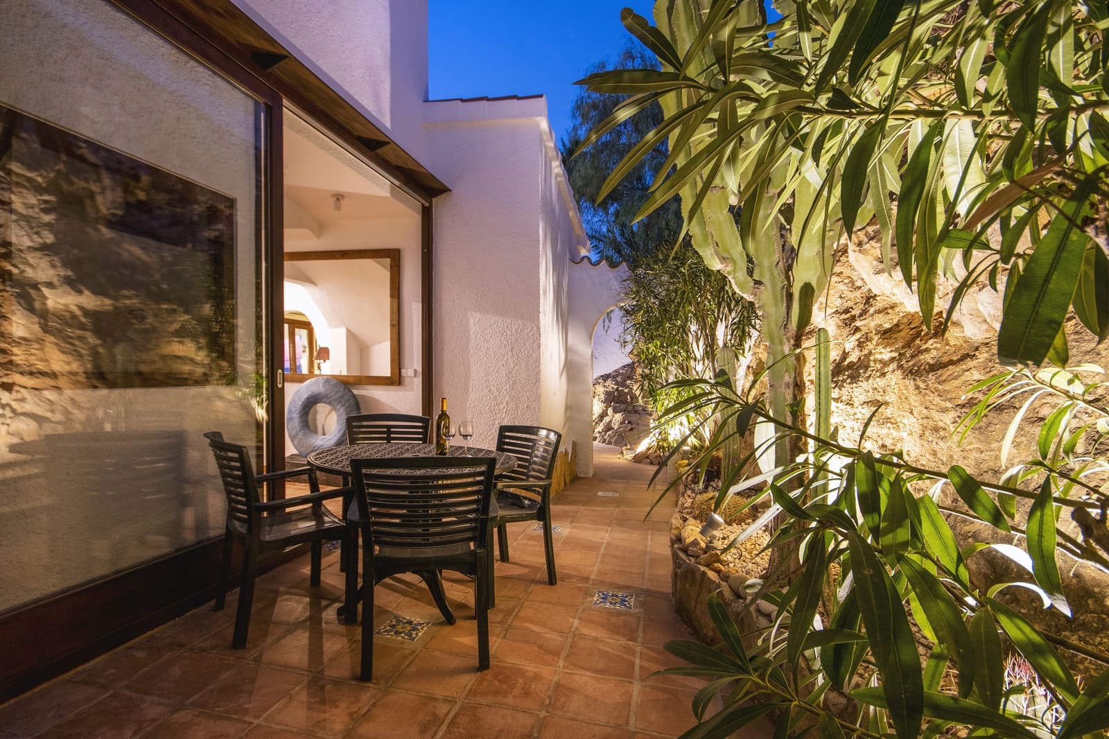 2 slaapkamer Villa voor vakantieverhuur in Moraira met zwembad garage - € 854 (Ref: 3799279)