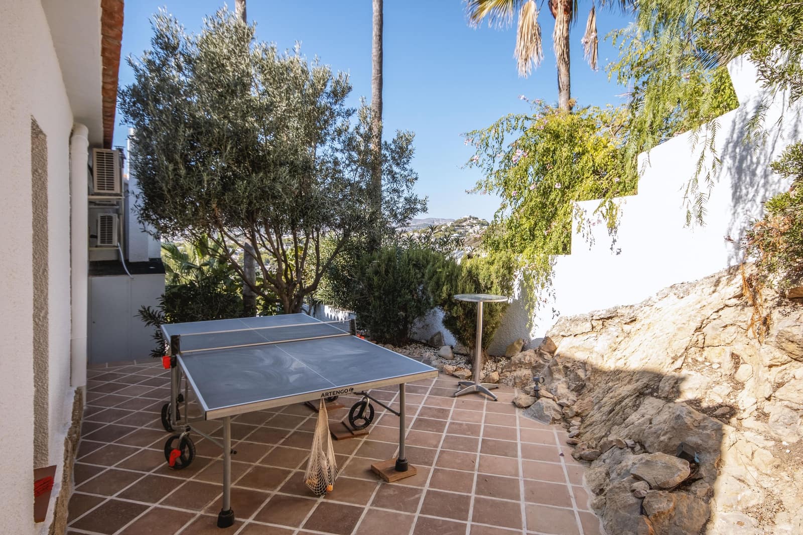 2 slaapkamer Villa voor vakantieverhuur in Moraira met zwembad garage - € 854 (Ref: 3799279)