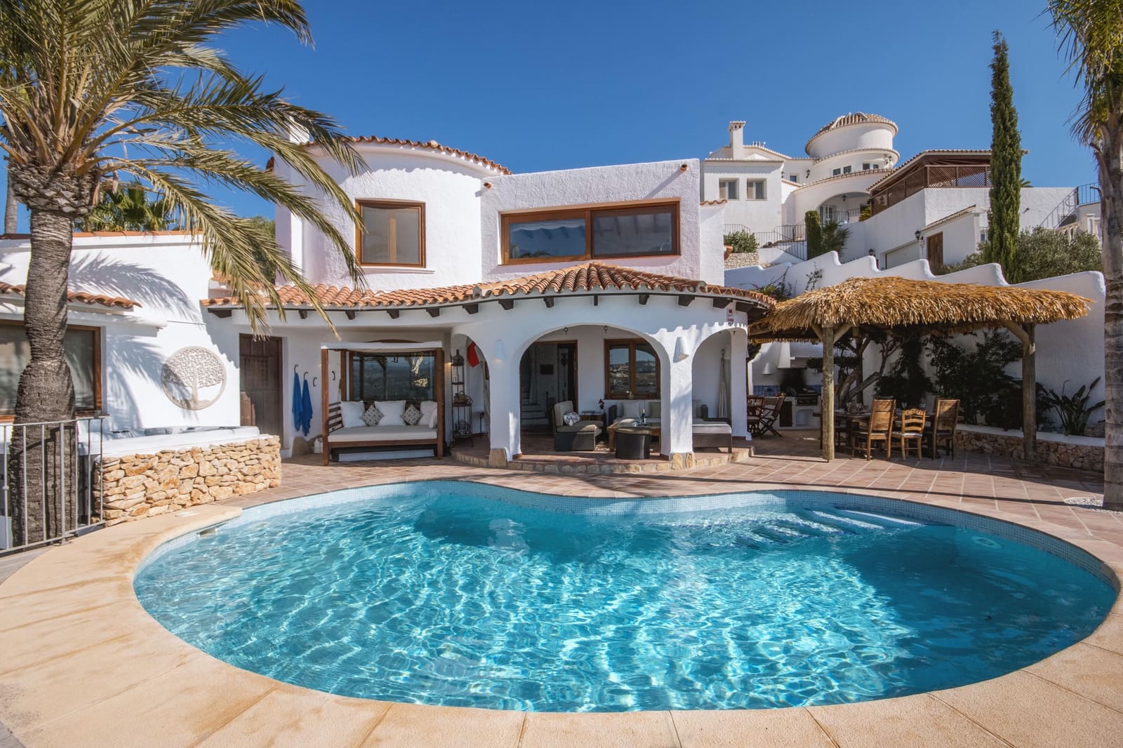 2 slaapkamer Villa voor vakantieverhuur in Moraira met zwembad garage - € 854 (Ref: 3799279)
