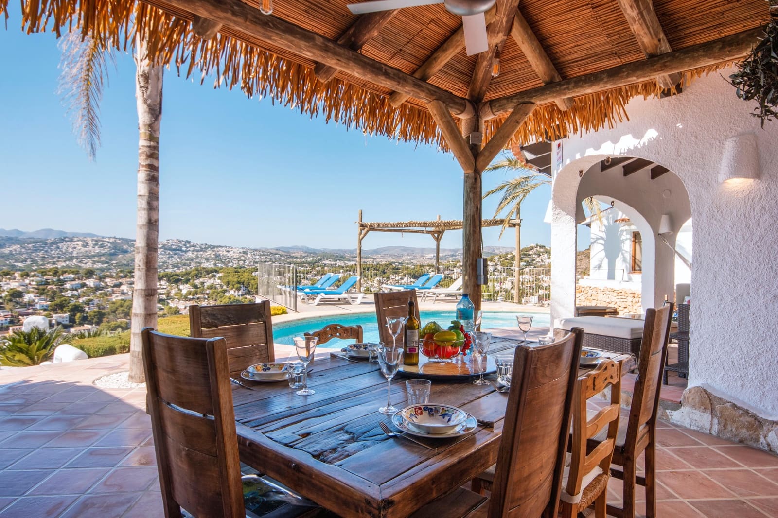 2 Zimmer Ferienvilla in Moraira mit Pool Garage - 1.343 € (Ref: 3799279)