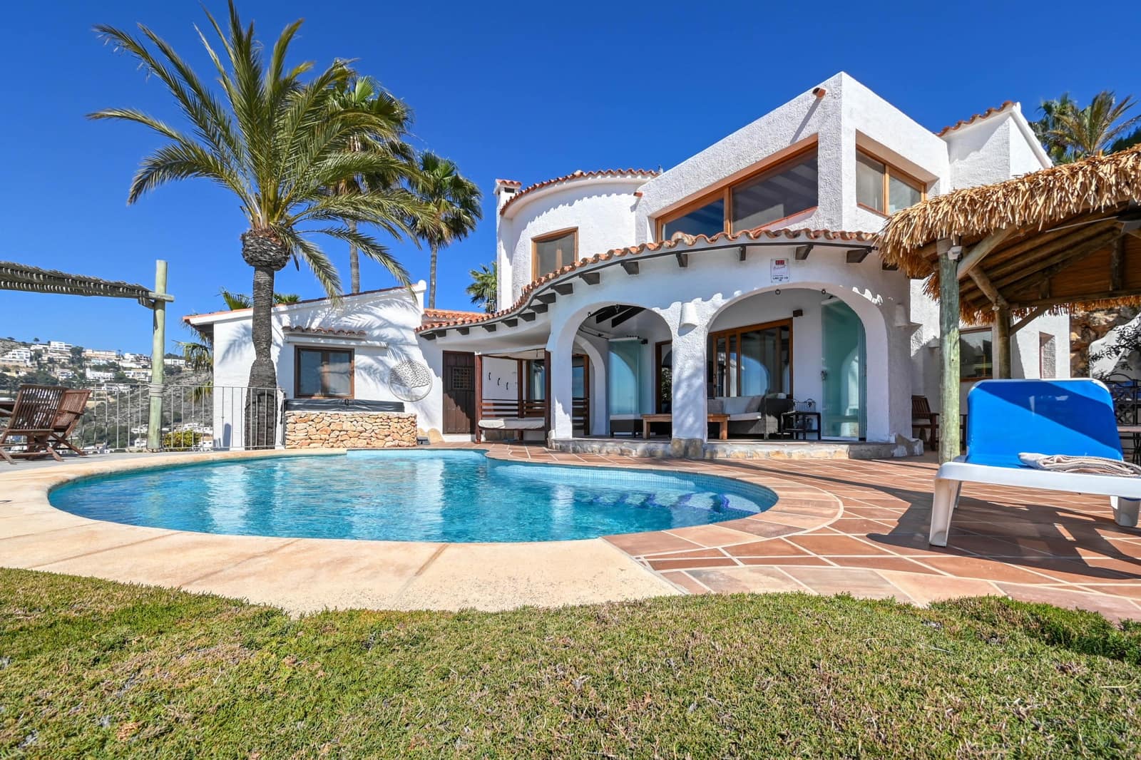 2 slaapkamer Villa voor vakantieverhuur in Moraira met zwembad garage - € 1.343 (Ref: 3799279)
