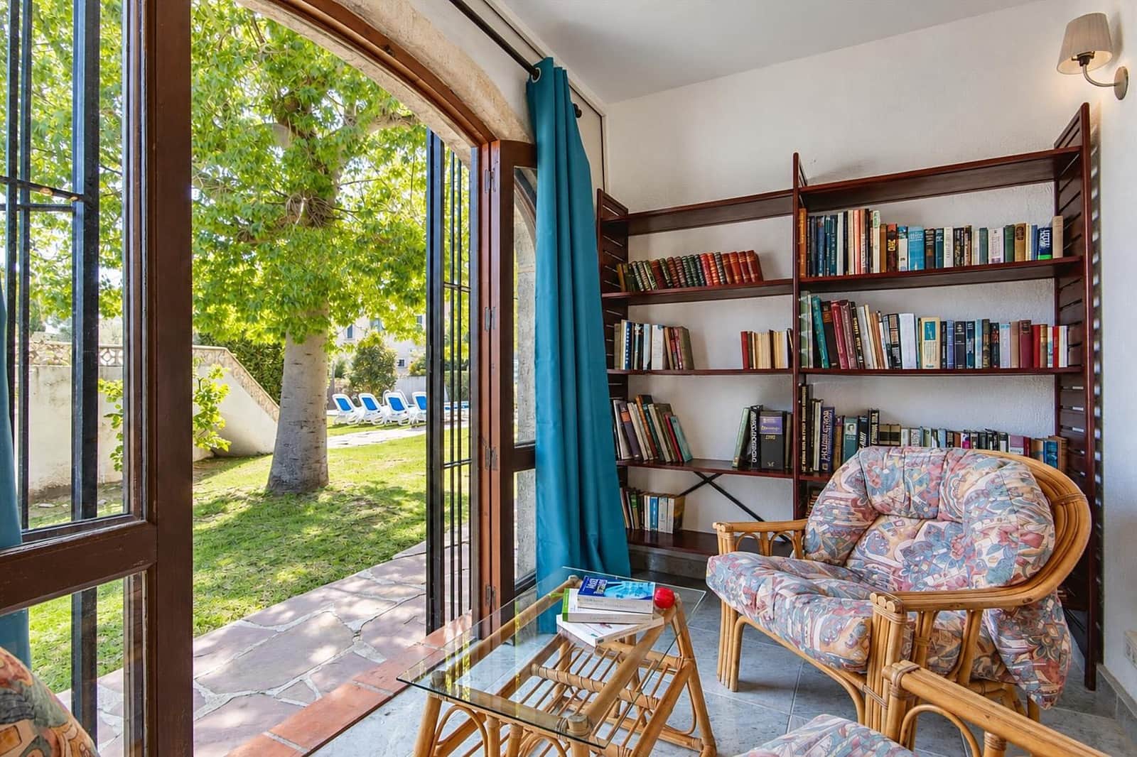 4 slaapkamer Villa voor vakantieverhuur in Javea / Xabia met zwembad garage - € 1.171 (Ref: 3799283)