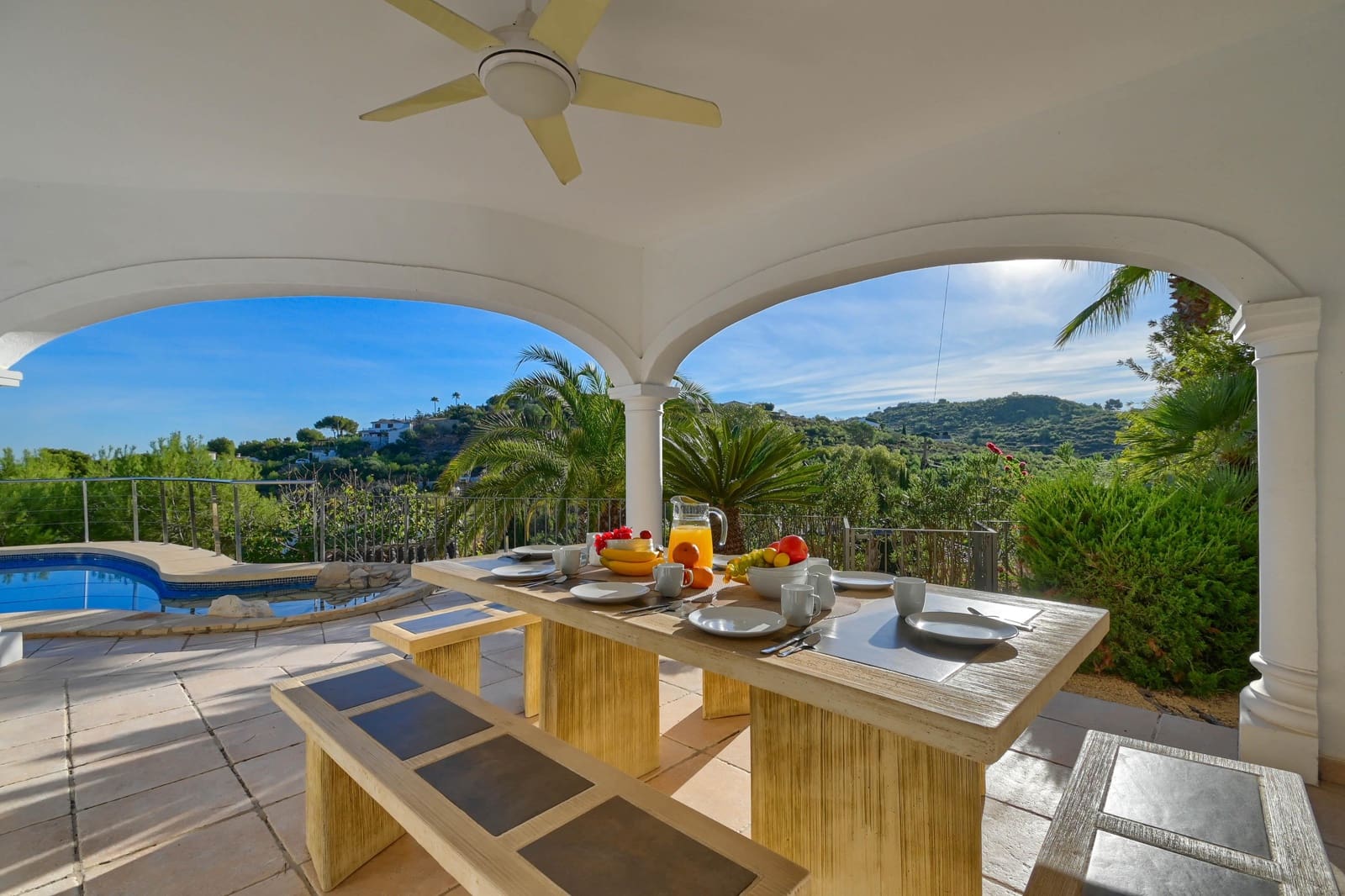   2 soveværelse   ferieVilla i Javea / Xabia   med   swimmingpool  garage  - € 567 (Ref: 3808554)