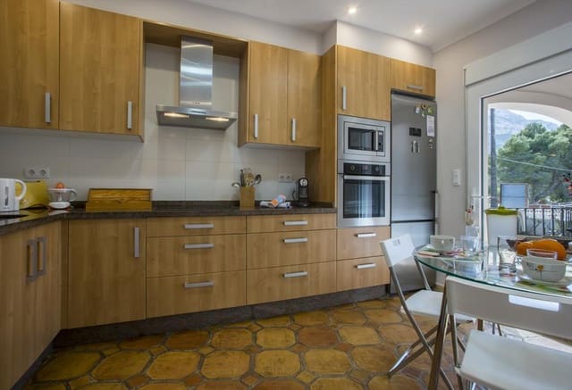 3 soverom Finca/Herregård til salgs i El Montgó, Dénia med svømmebasseng garasje - € 461 (Ref: 3865628)