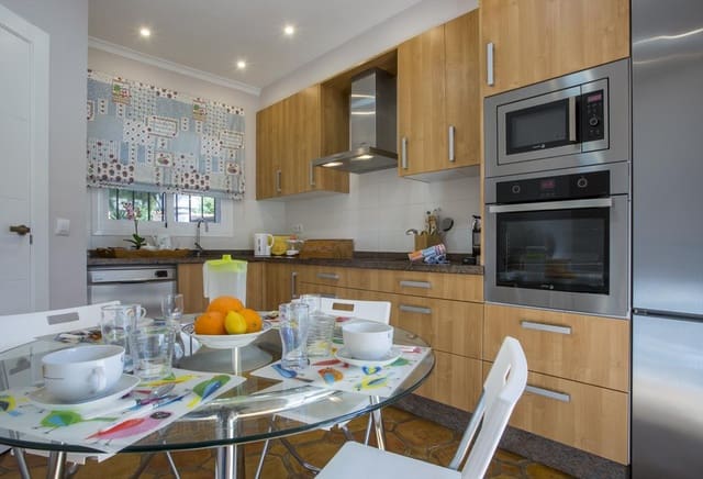 3 soverom Finca/Herregård til salgs i El Montgó, Dénia med svømmebasseng garasje - € 461 (Ref: 3865628)