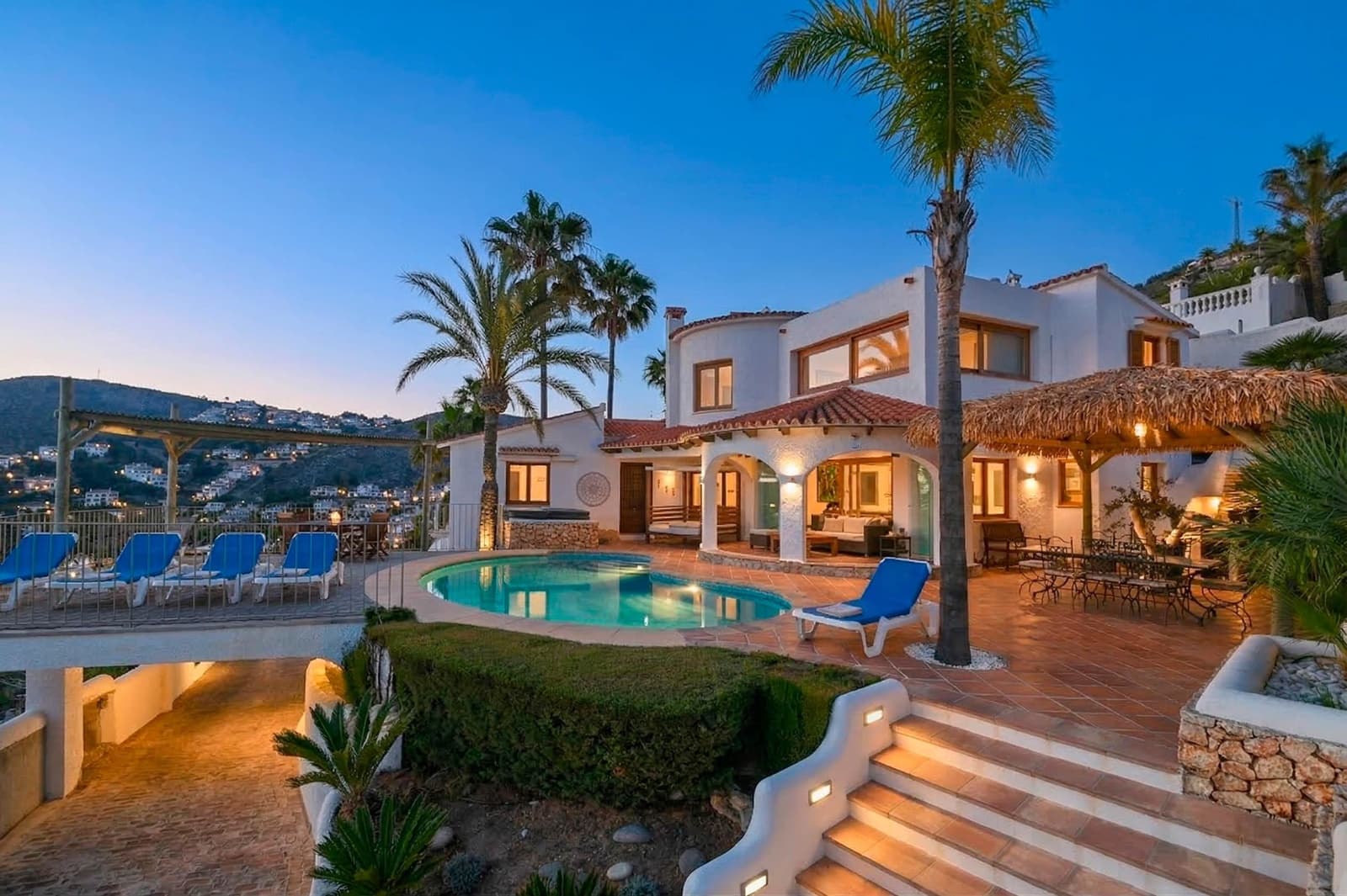 Chalet de 3 habitaciones en Moraira en alquiler vacacional con piscina garaje - 1.648 € (Ref: 3928602)