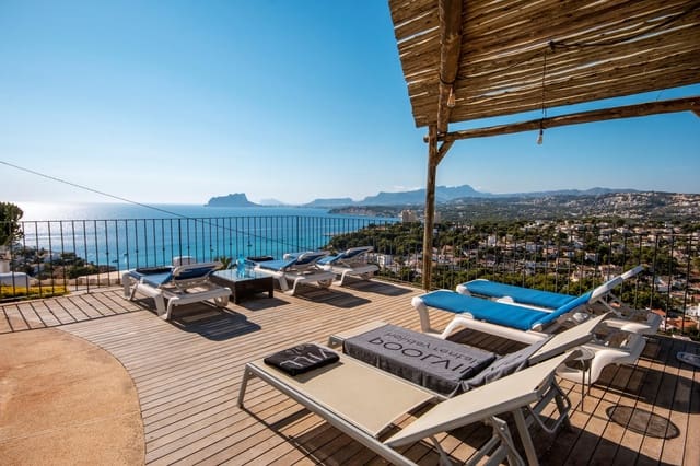 3 bedroom Villa for holiday rental in El Portet - Pla de Mar, Teulada-Moraira with pool garage - € 1,648 (Ref: 3928602)