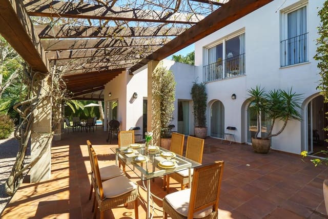 Chalet de 4 habitaciones en Adsubia, Javea / Xàbia en alquiler vacacional con piscina garaje - 1.048 € (Ref: 3928605)