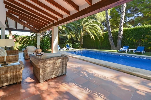 Chalet de 4 habitaciones en Adsubia, Javea / Xàbia en alquiler vacacional con piscina garaje - 1.048 € (Ref: 3928605)