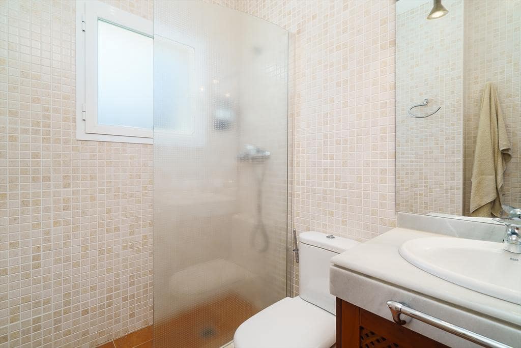 3 slaapkamer Villa voor vakantieverhuur in Adsubia met zwembad garage - € 971 (Ref: 3928606)