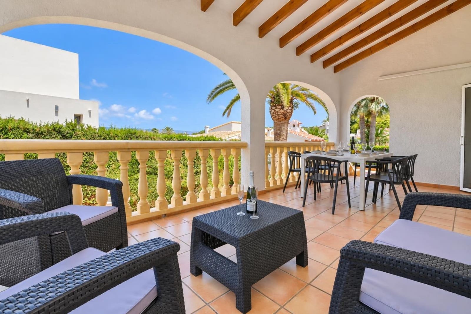 4 bedroom Villa for holiday rental in Javea / Xabia with pool garage - € 786 (Ref: 3928608)