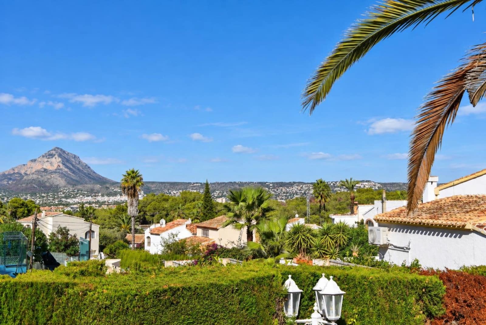 4 bedroom Villa for holiday rental in Javea / Xabia with pool garage - € 786 (Ref: 3928608)