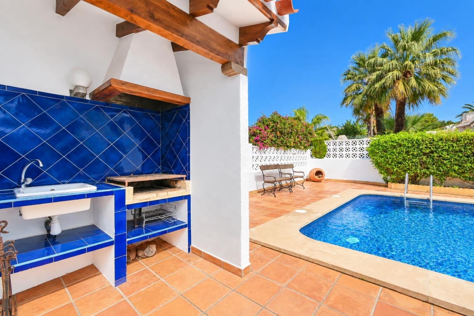 3 bedroom Villa for holiday rental in Javea / Xabia with pool garage - € 665 (Ref: 3928609)