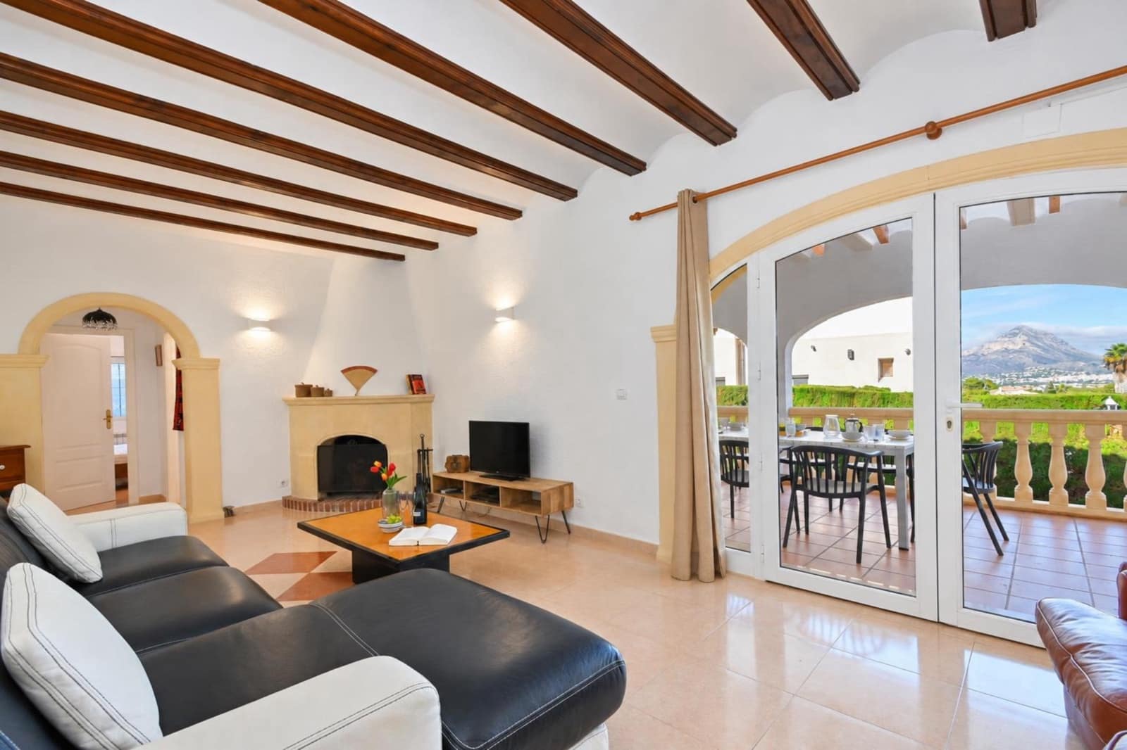 2 makuuhuone Huvila lomavuokrausta paikassa Javea / Xabia mukana uima-altaan 
autotalli - 523 € (Ref: 3928610)