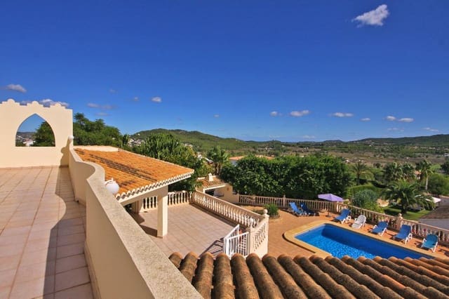 3 bedroom Villa for holiday rental in Partides comunes - Adsubia, Javea / Xàbia with pool garage - € 971 (Ref: 3928613)