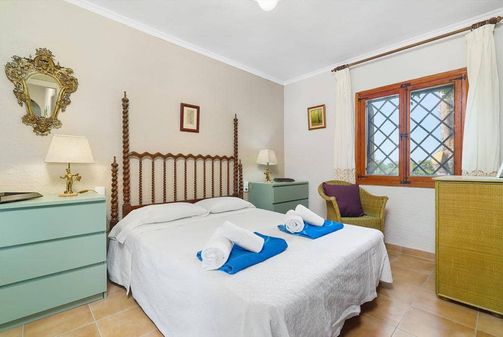 3 slaapkamer Villa voor vakantieverhuur in Javea / Xabia met zwembad garage - € 726 (Ref: 3992343)