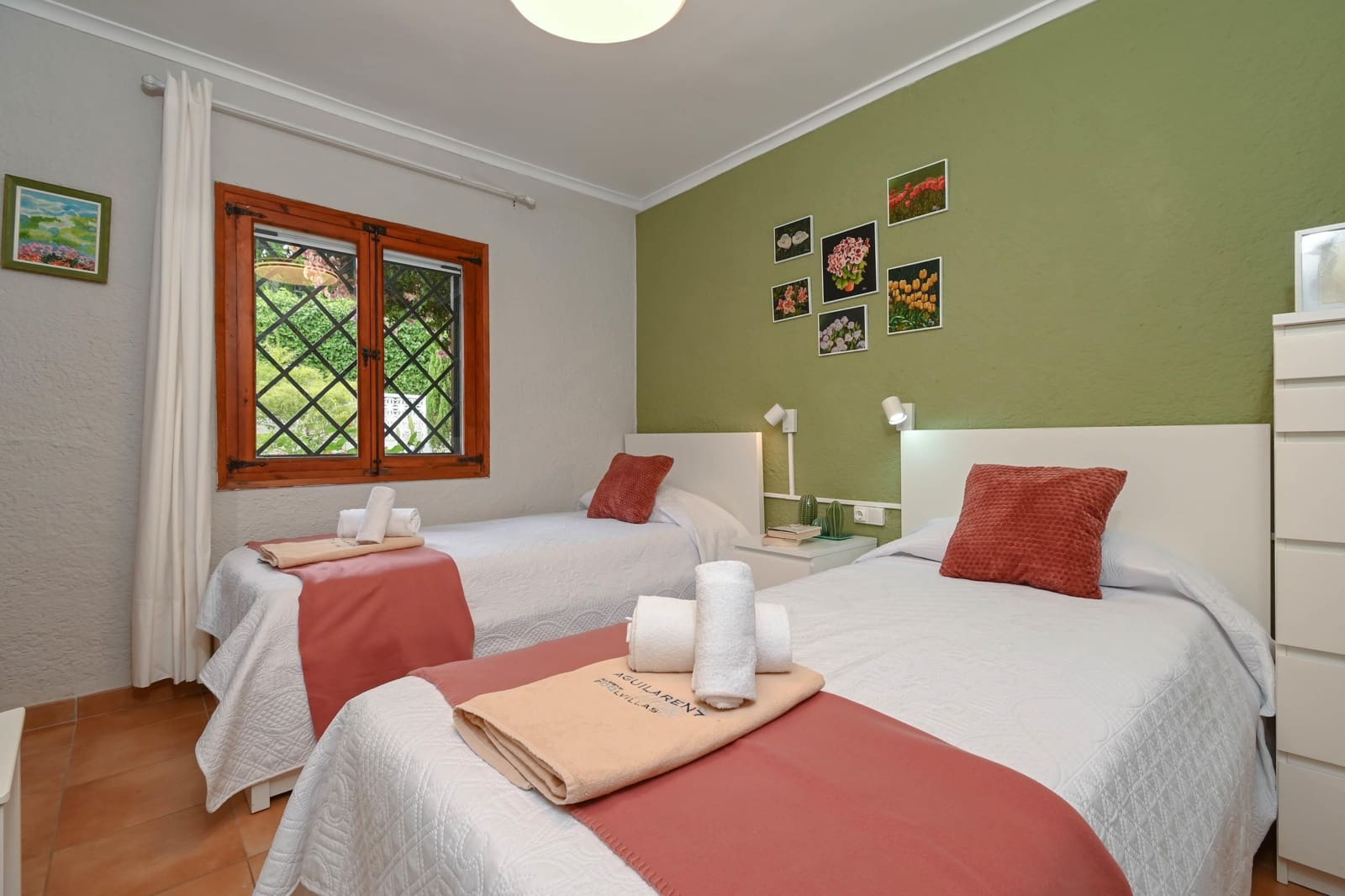 3 sovrum Villa för semesterbostäder i Javea / Xabia med pool garage - 726 € (Ref: 3992343)