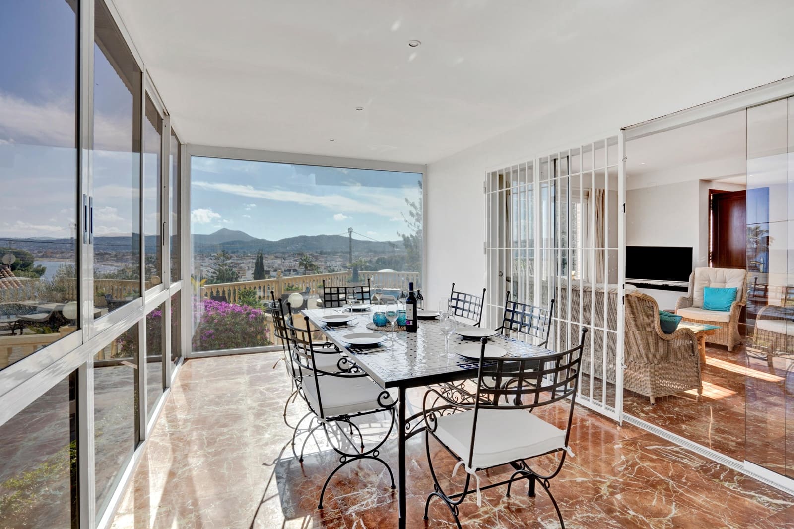 2 slaapkamer Villa voor vakantieverhuur in Javea / Xabia met zwembad garage - € 782 (Ref: 3999002)