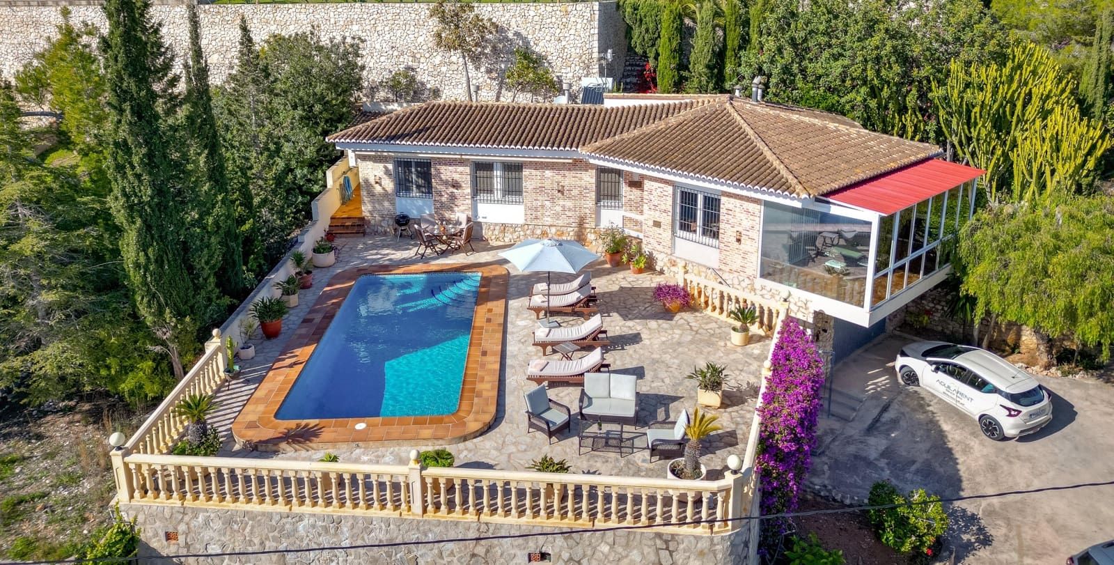 2 slaapkamer Villa voor vakantieverhuur in Javea / Xabia met zwembad garage - € 782 (Ref: 3999002)