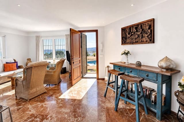 2 sypialnia Willa na kwatery wakacyjne w Puerto, Javea / Xàbia z basenem garażem - 782 € (Ref: 3999002)